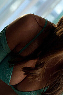 Amber Sym 00