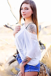 Tattooed Dreamteen Lucid