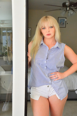 Big Tits Blonde MILF Kay - 01